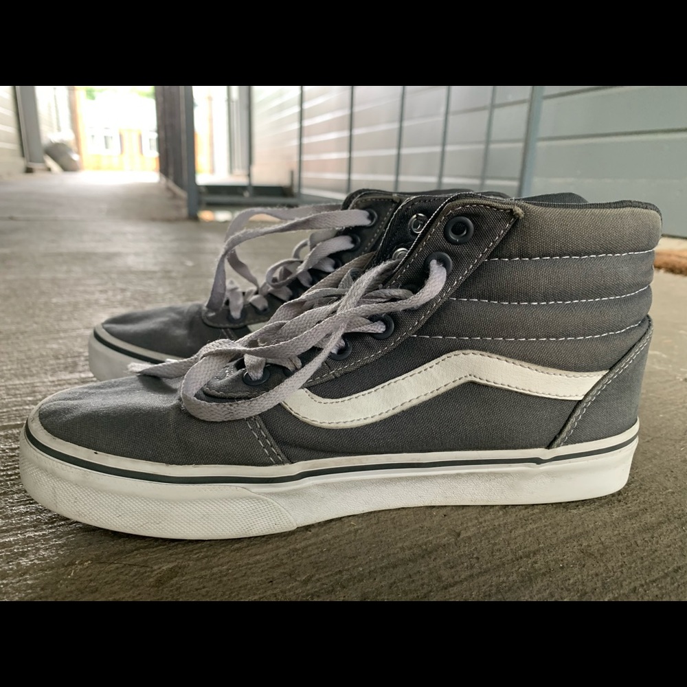 Vans - Picture 3 of 4